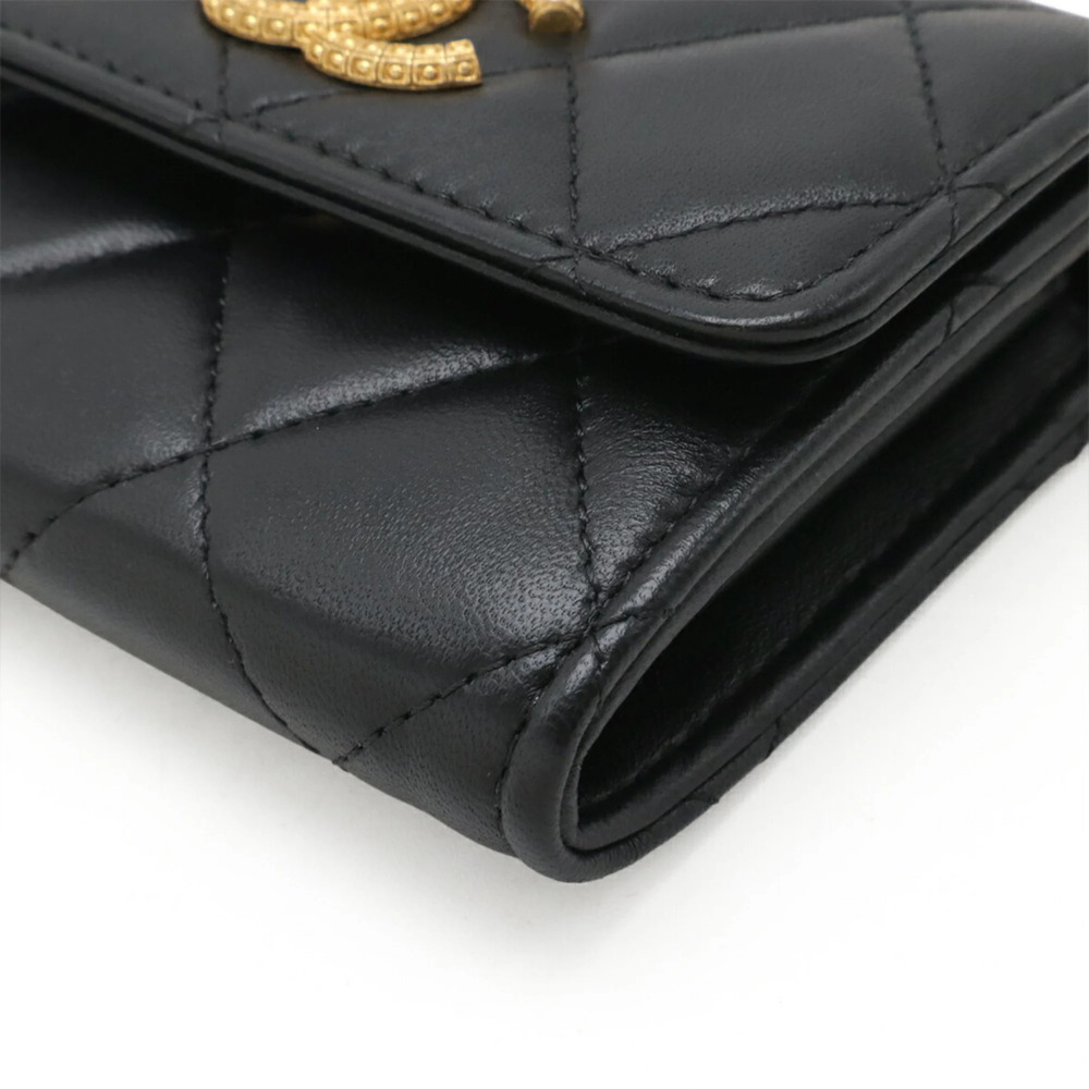 CHANEL Black Lambskin Leather Wallet - Picture 4 of 7